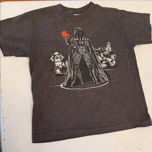 Star Wars Graphic T-Shirt kids size 7